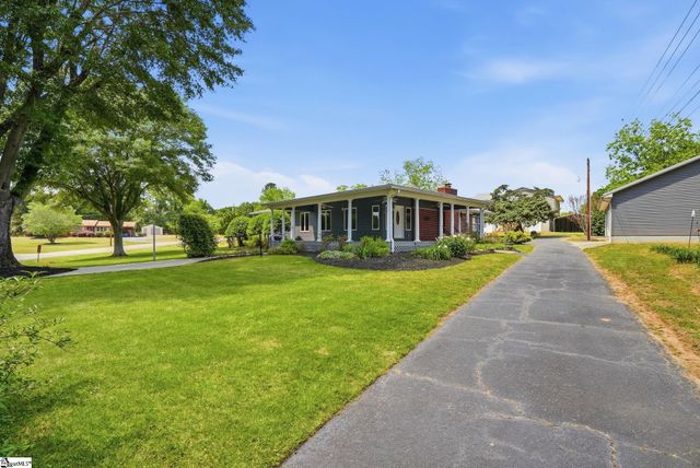 211 Bennett Circle, Spartanburg, SC 29307