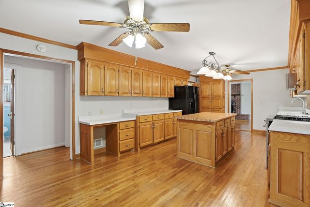 211 Bennett Circle, Spartanburg, SC 29307