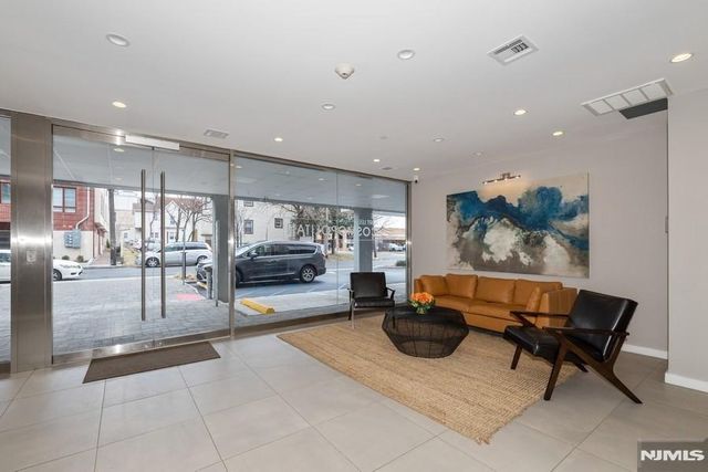 159 Cedar 201, Fort Lee, NJ 07024