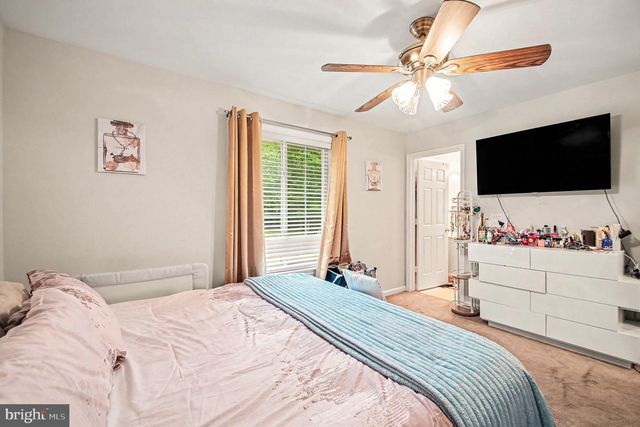 14 MYRTLE RD, Fredericksburg, VA 22405