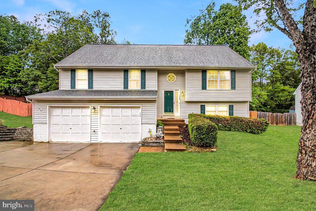 14 MYRTLE RD, Fredericksburg, VA 22405