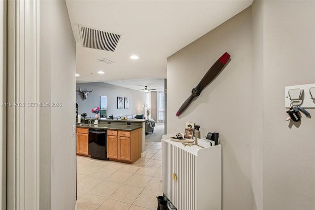 5781 CAPE HARBOUR DR 903, Cape Coral, FL 33914