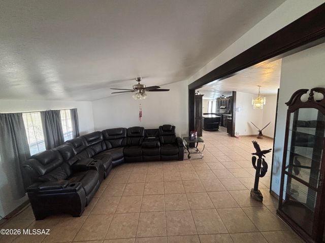 10935 S Swan Road, Tucson, AZ 85756