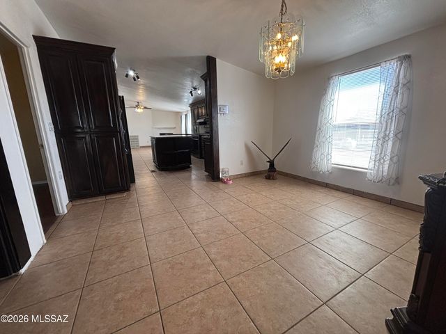 10935 S Swan Road, Tucson, AZ 85756