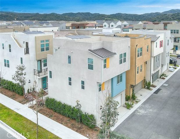 6 Crown Point Drive, Rancho Mission Viejo, CA 92694