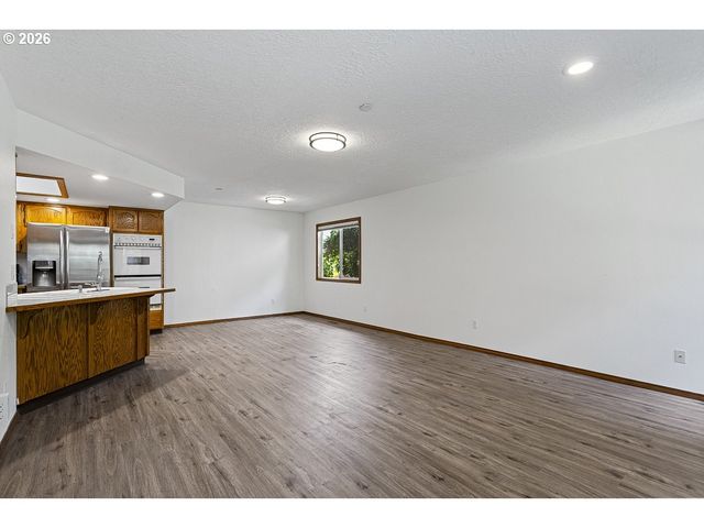 2730 Ne ROBERTS Ave, Gresham, OR 97030