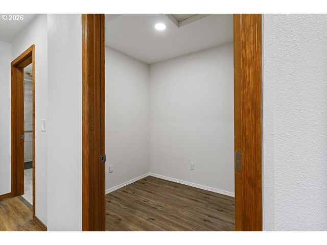 2730 Ne ROBERTS Ave, Gresham, OR 97030
