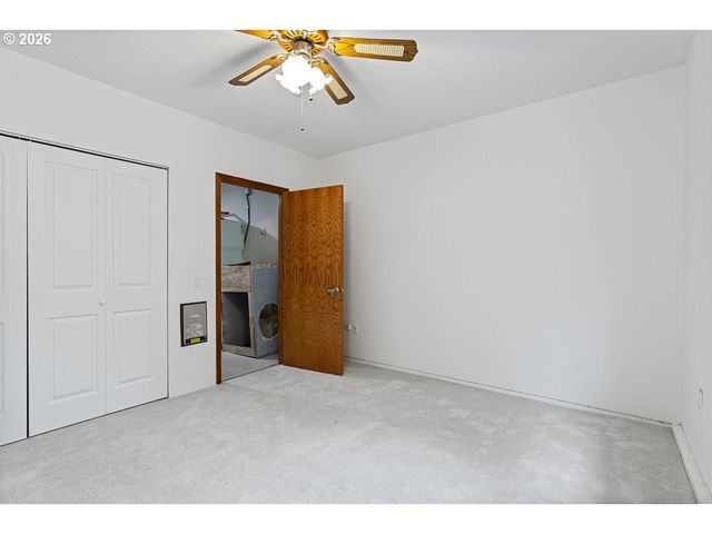 2730 Ne ROBERTS Ave, Gresham, OR 97030