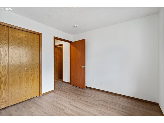 2730 Ne ROBERTS Ave, Gresham, OR 97030