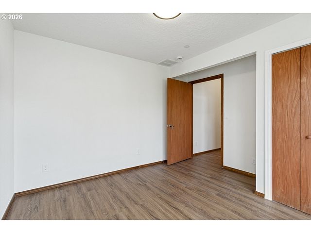 2730 Ne ROBERTS Ave, Gresham, OR 97030