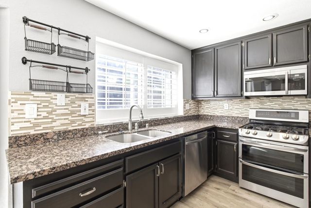 5604 Miners Cir, Rocklin, CA 95765