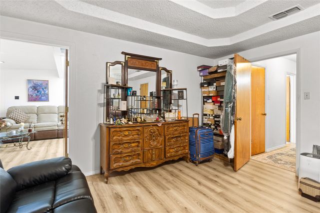 1209 Hanna Circle, Desoto, TX 75115