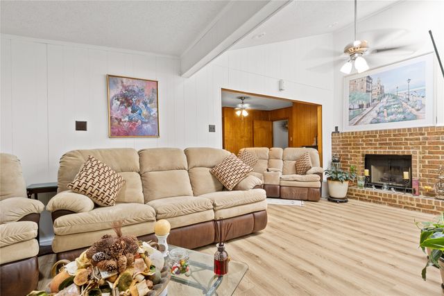 1209 Hanna Circle, Desoto, TX 75115