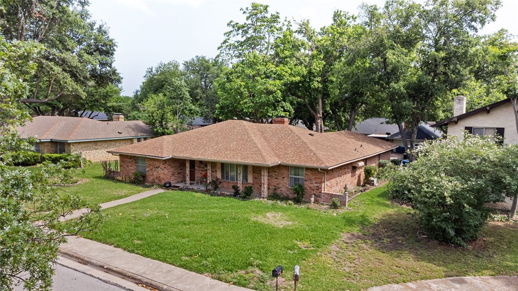 1209 Hanna Circle, Desoto, TX 75115