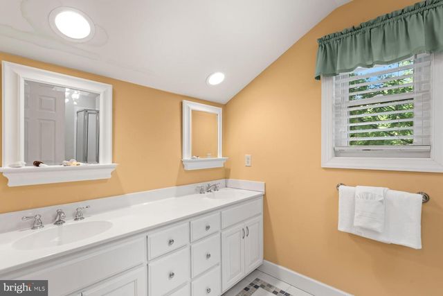 526 DORAL DR, Bethany Beach, DE 19930