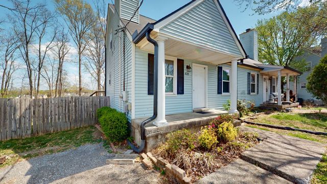 528 Debbie Dr, Hermitage, TN 37076