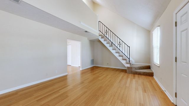 528 Debbie Dr, Hermitage, TN 37076