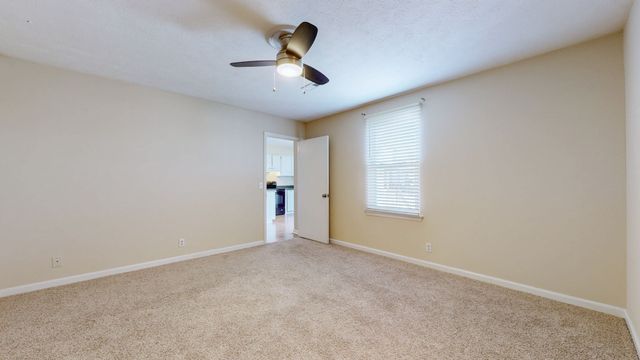 528 Debbie Dr, Hermitage, TN 37076