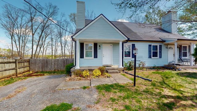 528 Debbie Dr, Hermitage, TN 37076