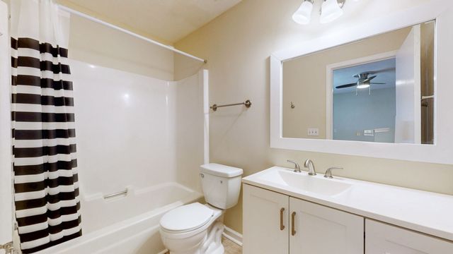 528 Debbie Dr, Hermitage, TN 37076