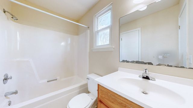 528 Debbie Dr, Hermitage, TN 37076