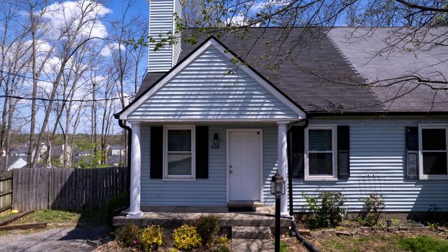 528 Debbie Dr, Hermitage, TN 37076