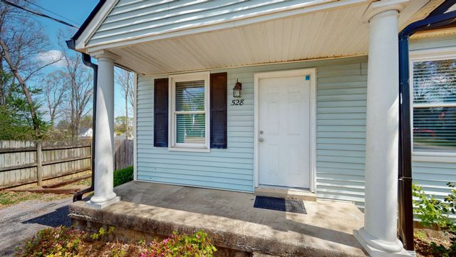 528 Debbie Dr, Hermitage, TN 37076