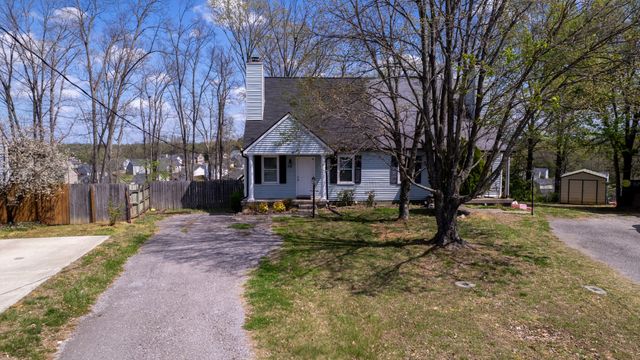528 Debbie Dr, Hermitage, TN 37076