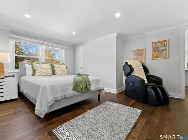 9 Arnold Lane, Norwalk, CT 06853