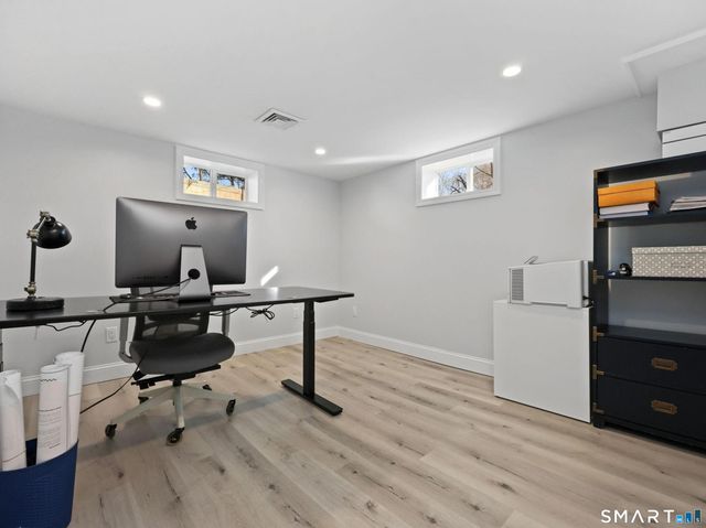 9 Arnold Lane, Norwalk, CT 06853