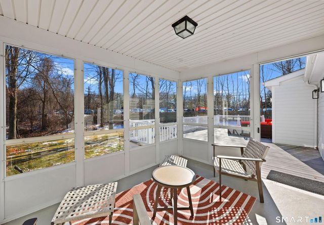 9 Arnold Lane, Norwalk, CT 06853