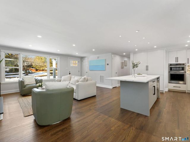 9 Arnold Lane, Norwalk, CT 06853