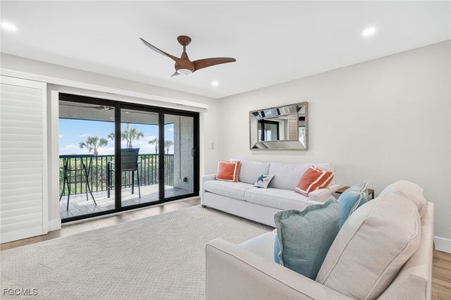 1795 Middle Gulf DR C-103, Sanibel, FL 33957