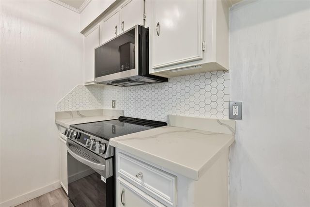 13925 Hollowgreen Drive, Houston, TX 77082