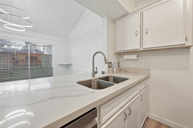 13925 Hollowgreen Drive, Houston, TX 77082