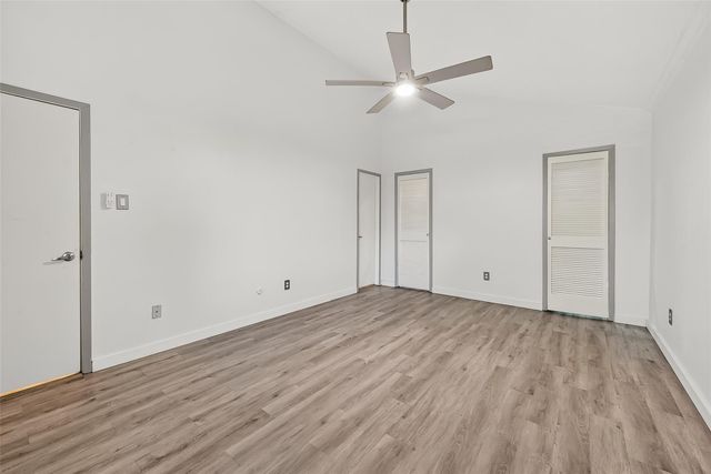 13925 Hollowgreen Drive, Houston, TX 77082