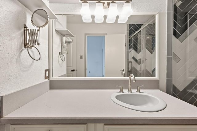 13925 Hollowgreen Drive, Houston, TX 77082