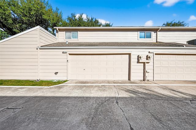 13925 Hollowgreen Drive, Houston, TX 77082