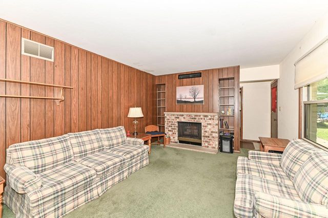146 Perry AVENUE, Racine, WI 53406