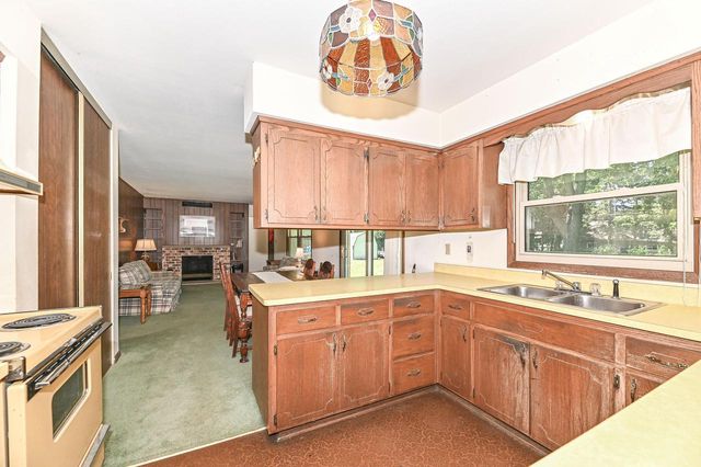 146 Perry AVENUE, Racine, WI 53406