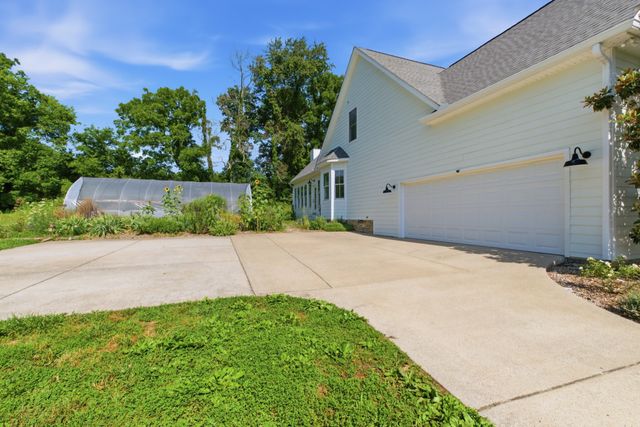 6735 Arno Allisona Rd, College Grove, TN 37046