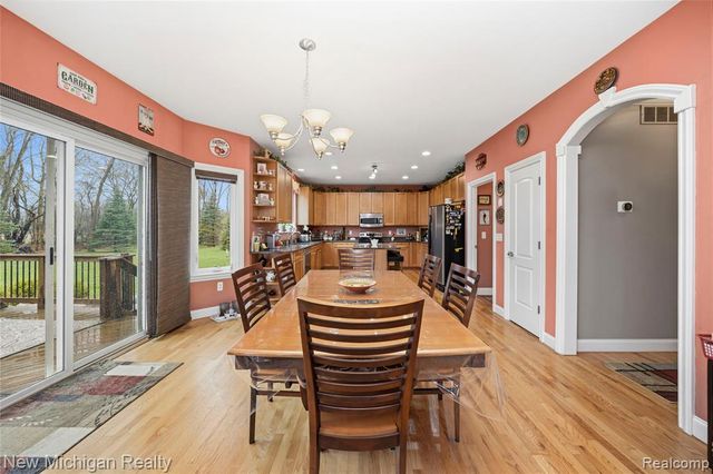 13445 Millie Court, Holly, MI 48442