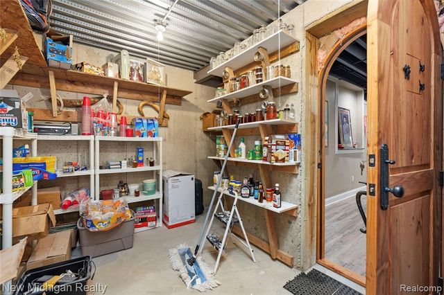13445 Millie Court, Holly, MI 48442