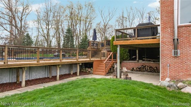 13445 Millie Court, Holly, MI 48442