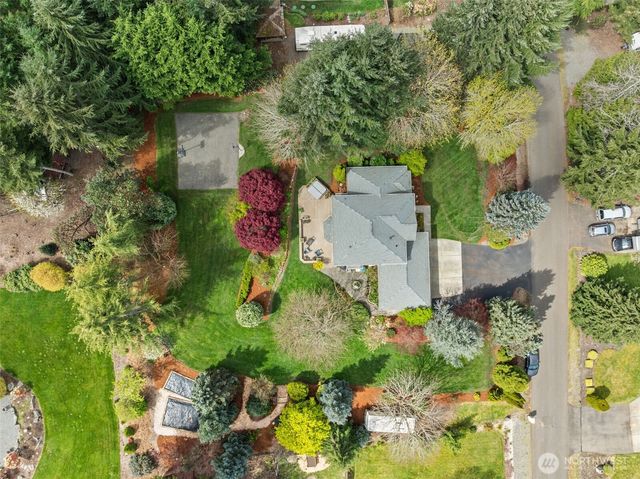 7137 Highlands Drive NE, Olympia, WA 98516