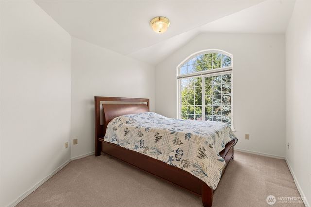 7137 Highlands Drive NE, Olympia, WA 98516