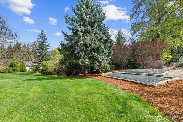 7137 Highlands Drive NE, Olympia, WA 98516