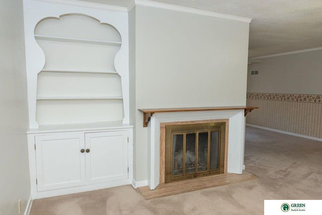 825 N Academy Avenue, York, NE 68467