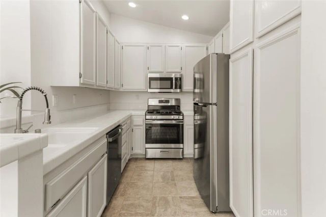 16 Chaumont Circle, Lake Forest, CA 92610