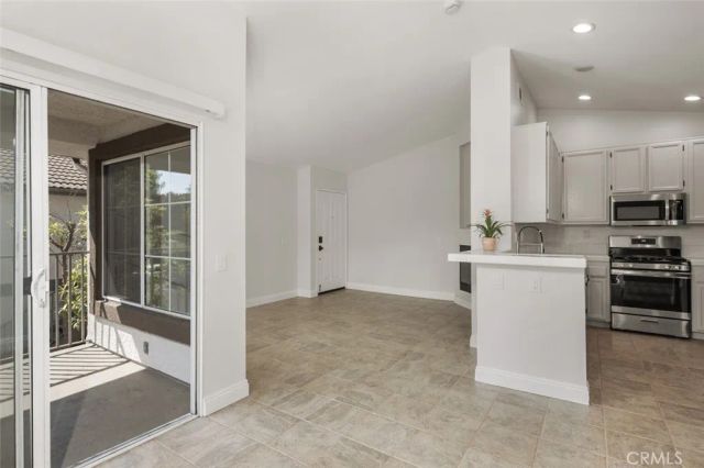 16 Chaumont Circle, Lake Forest, CA 92610